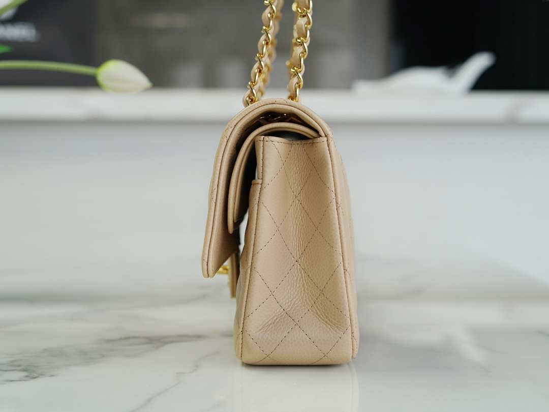 最高級シャネルスーパーコピー シャネルバッグコピー CHANEL 11.12 クラシック ハンドバッグ ベージュ A01112 B10583 NZG75 キャビアスキン ゴールド金具 - 画像 (3)