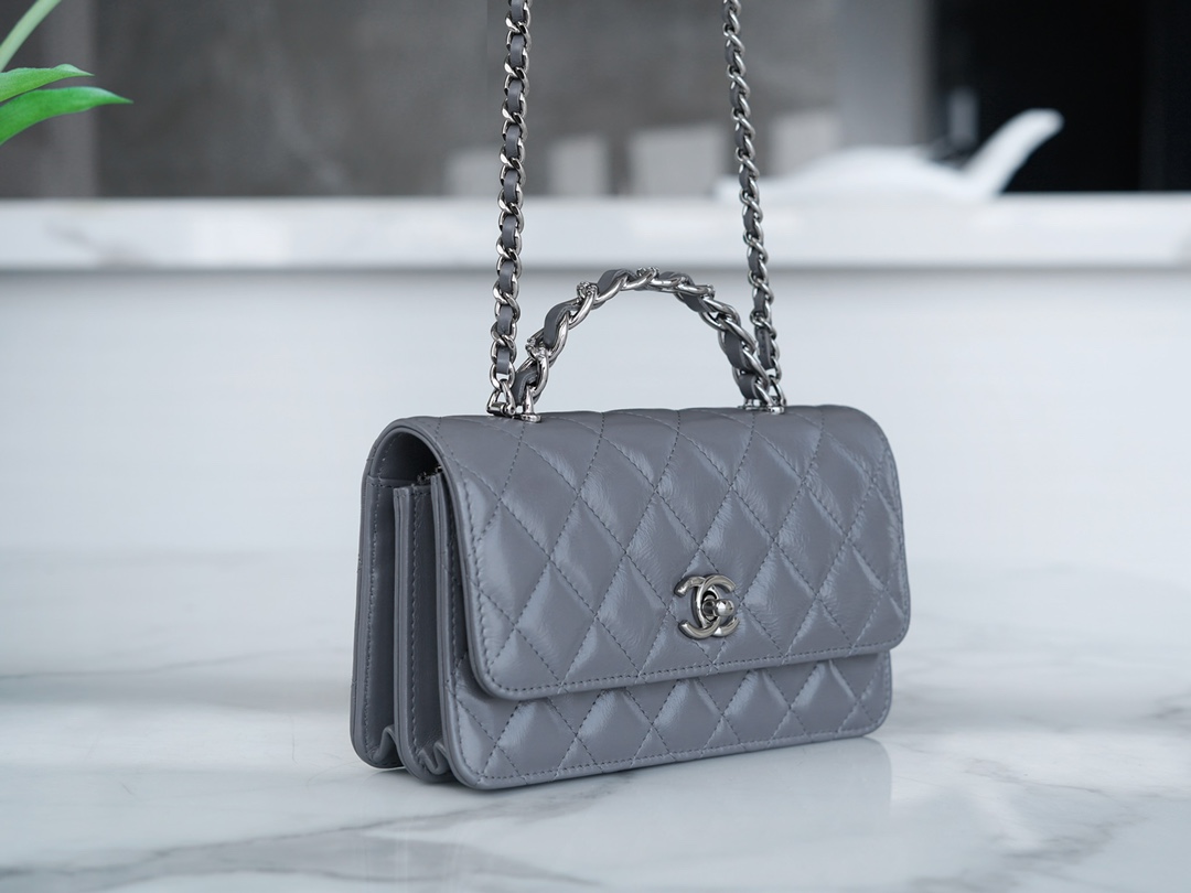 最高級シャネルスーパーコピー シャネルバッグコピー CHANEL マトラッセ チェーンクラッチ バッグ グレー AP3566 B14291 NR652 ラムスキン シルバー金具 - 画像 (8)