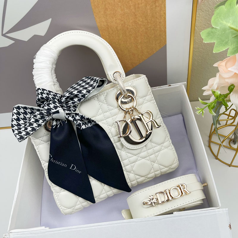 N品 DIOR ディオール Lady Dior My ABCDior バッグ スモール M0538ONGE_M030 ホワイト ゴールド金具 激安優良店 - 画像 (2)