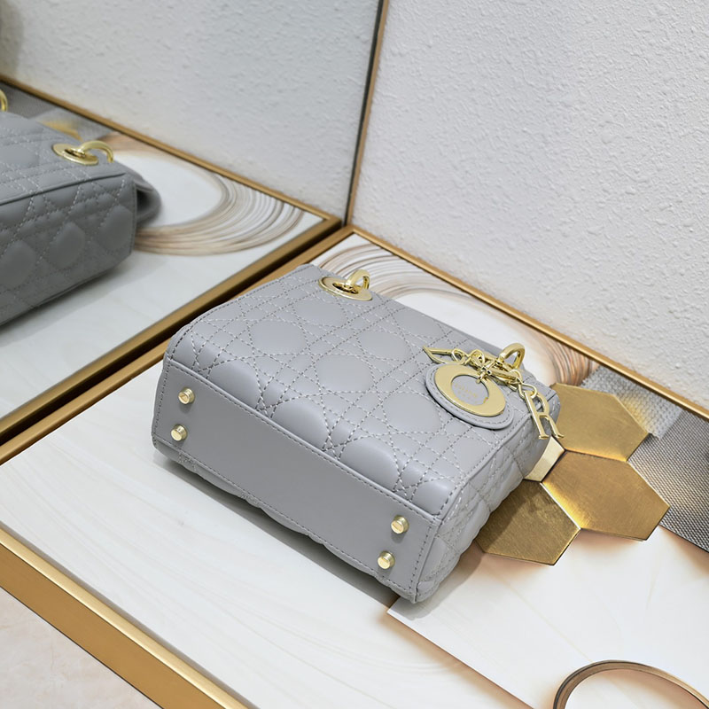 N品 DIOR ディオール Lady Dior バッグ ミニ M0505ONGE_M47G イーサリアルグレー ゴールド金具 激安優良店 - 画像 (7)