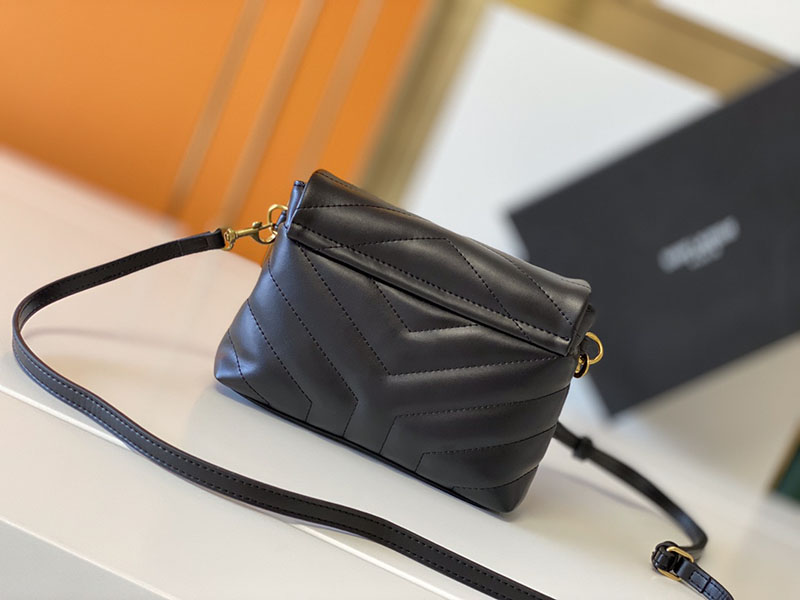 N品 YSL サンローラン 斜めがけバッグ ルル トイバッグ ブラック 678401DV7071000 ラムスキン ゴールド金具 - 画像 (8)