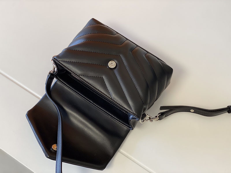 N品 YSL サンローラン 斜めがけバッグ ルル トイバッグ ブラック 678401DV7081000 ラムスキン シルバー金具 - 画像 (5)