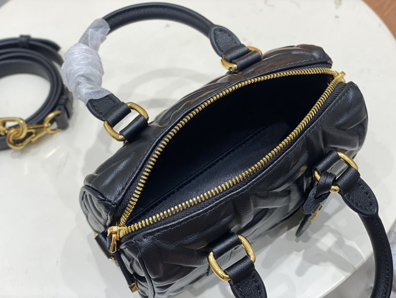 N品 DIOR ディオール Dior Groove 16 ミニバッグ S4000UBOL_M900 黒 ブラック ゴールド金具 激安優良店 - 画像 (3)