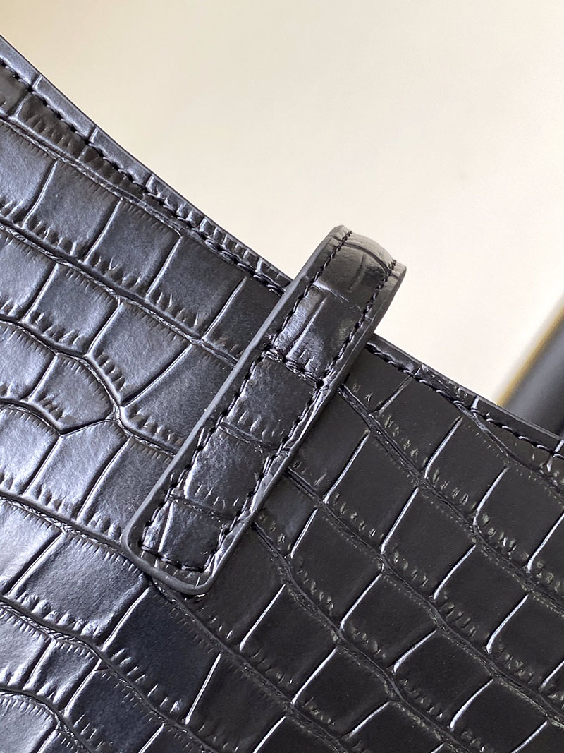 N品 YSL サンローラン ミニバッグ LE 5 À 7 ブラック 763419DND1J1000 カーフスキンレザー ゴールド金具 - 画像 (5)