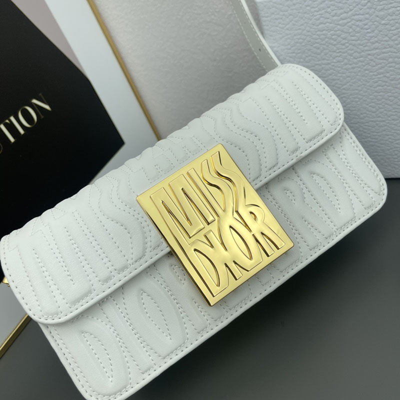 N品 DIOR ディオール Miss Dior フラップバッグ M2610UBOS_M030 ホワイト カーフスキン ゴールド金具 激安優良店 - 画像 (7)