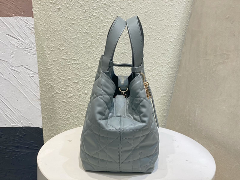 超N品 ディオールバッグコピー Dior Toujours バッグ ミディアム M2821OSHJ_M41G ストーングレー カーフスキン ゴールド金具 - 画像 (7)