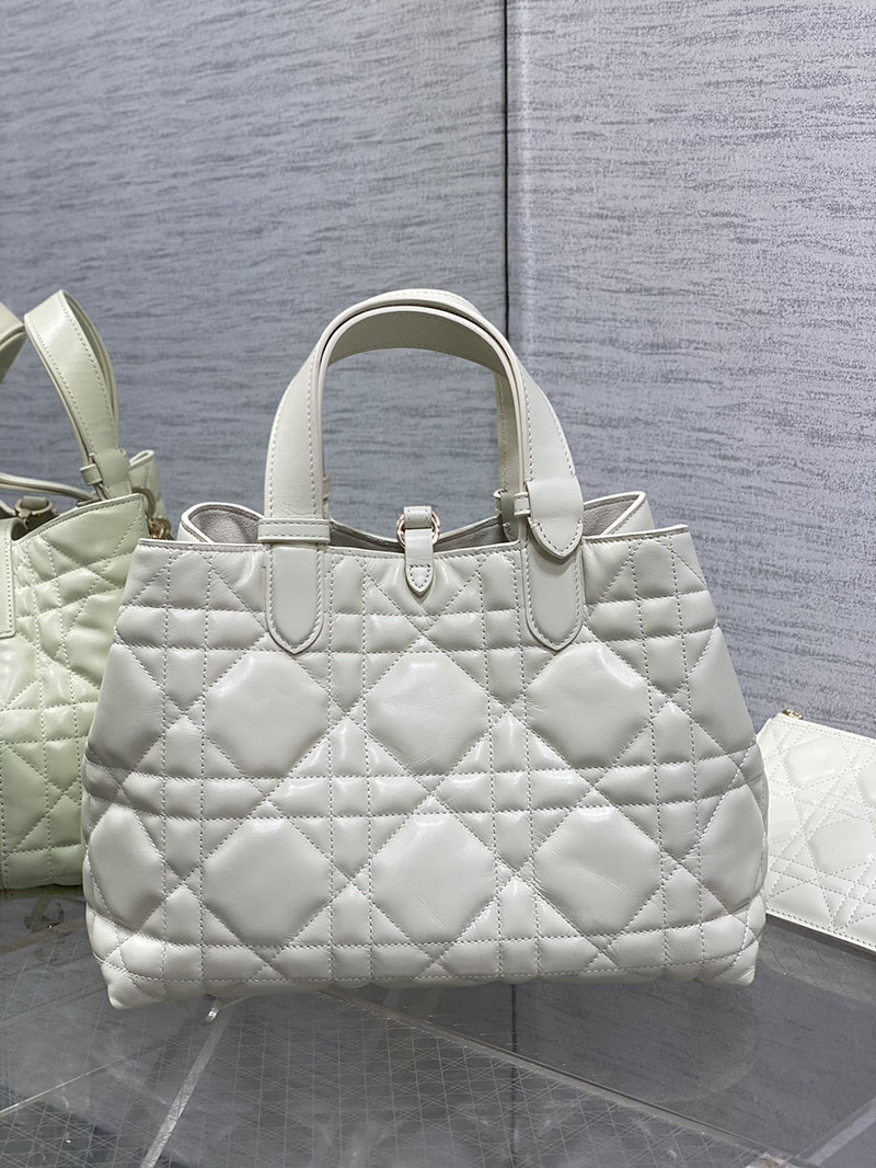 超N品 ディオールバッグコピー Dior Toujours バッグ ミディアム M2821OSHJ_M030 ホワイト カーフスキン ゴールド金具 - 画像 (8)