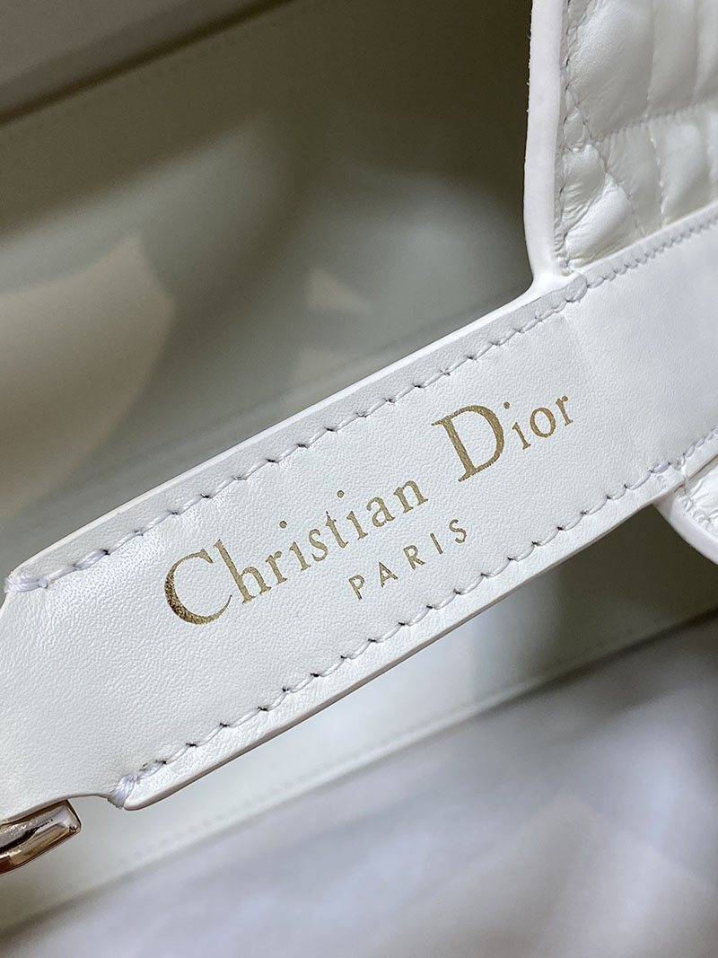超N品 ディオールバッグコピー Dior Toujours バッグ ミディアム M2821OSHJ_M030 ホワイト カーフスキン ゴールド金具 - 画像 (5)
