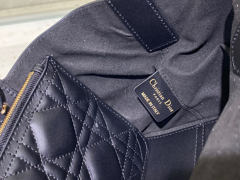 超N品 ディオールバッグコピー Dior Toujours バッグ スモール M2822OSHJ_M900 黒 ブラック カーフスキン ゴールド金具 - 画像 (2)