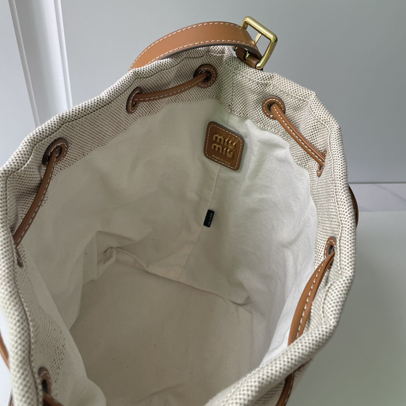N品 MiuMiu ミュウミュウ デニムxレザー バケットバッグ 5BE089_2CRR_F0354_V_OLO ベージュ/ブラウン ゴールド金具 激安優良店 - 画像 (3)