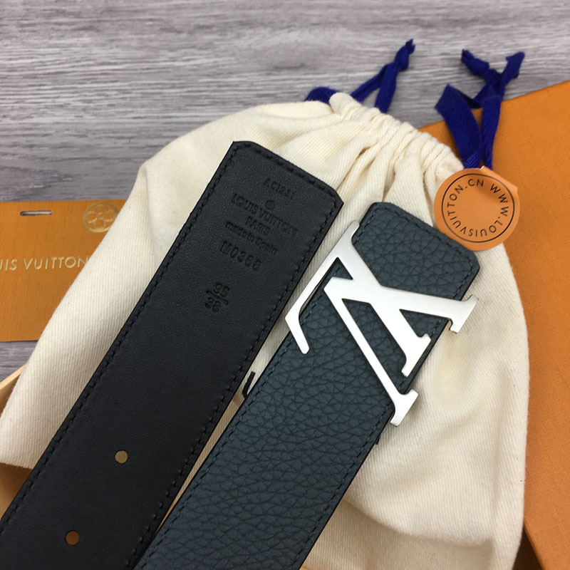 ルイヴィトン ベルト・LV イニシャル 40MM リバーシブル ブラック トリヨンレザー シルバー金具 ヴィトン ベルト メンズ 人気 2410641 - 画像 (7)