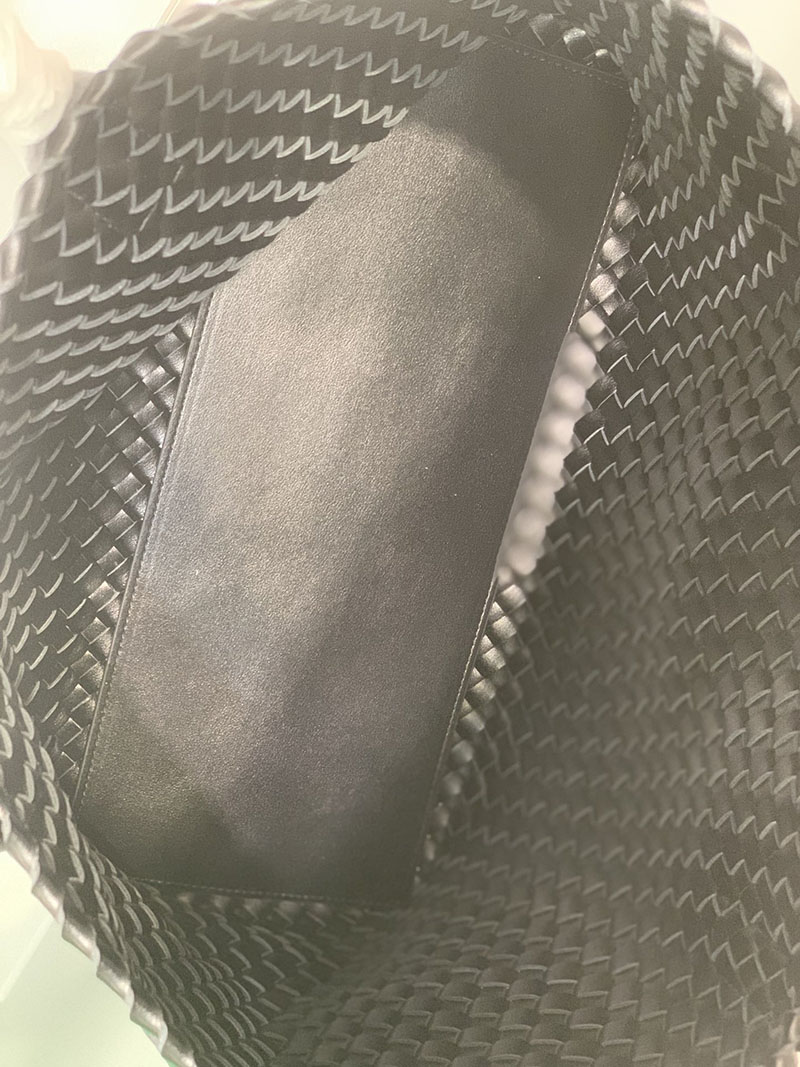 N品 Bottega Veneta ボッテガ・ヴェネタ トートバッグGM 人気 ブラック 608811V91311019 ラムスキン ゴールド金具 激安優良店 - 画像 (6)