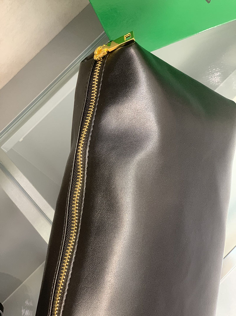 N品 Bottega Veneta ボッテガ・ヴェネタ トートバッグGM 人気 ブラック 608811V91311019 ラムスキン ゴールド金具 激安優良店 - 画像 (3)
