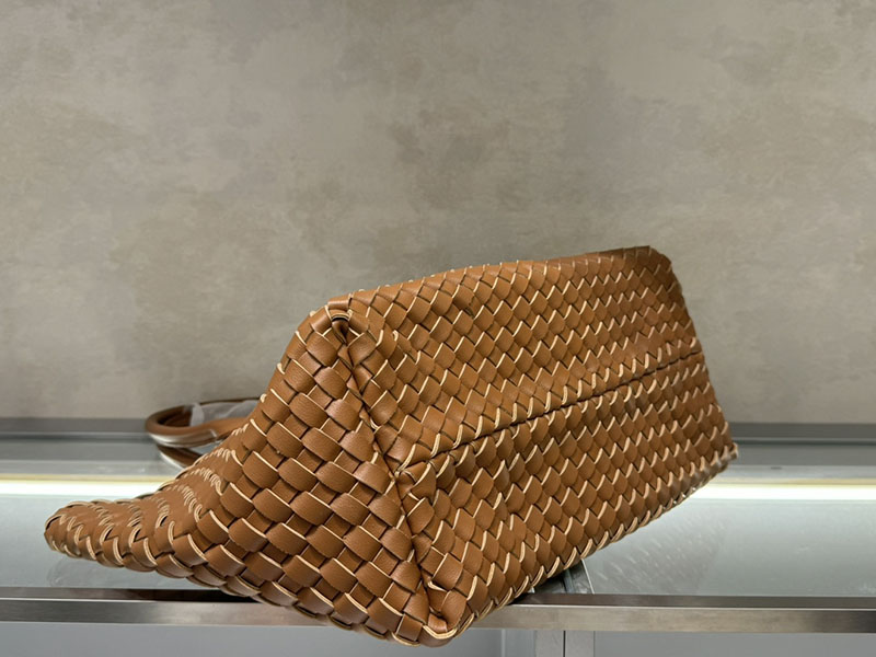 N品 Bottega Veneta ボッテガ・ヴェネタ トートバッグMM 人気 キャラメル 598511V91319830 ラムスキン ゴールド金具 激安優良店 - 画像 (3)
