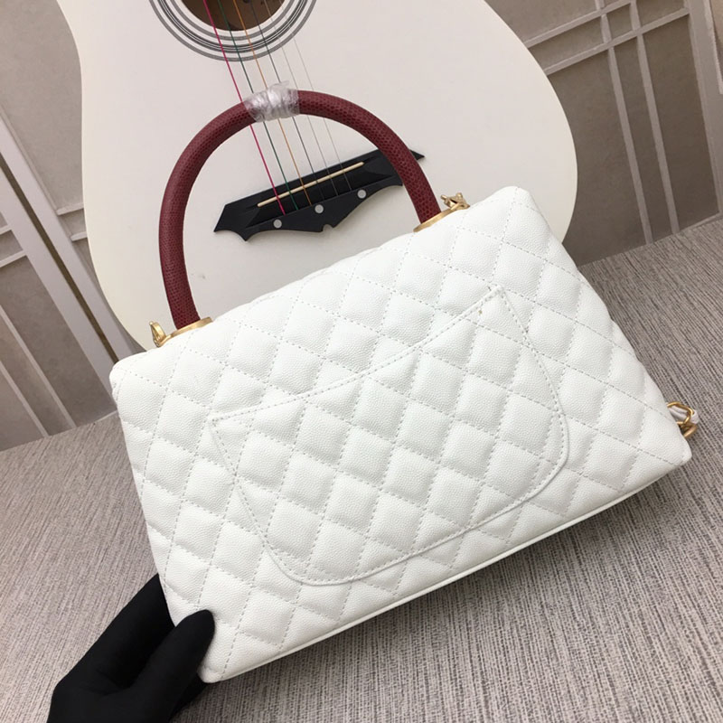 最高級シャネルスーパーコピー シャネルバッグコピー ラージトップハンドルフラップバッグ 白 (ホワイト)/ボルドー A92992 キャビアスキン ゴールド金具 2411217 - 画像 (4)