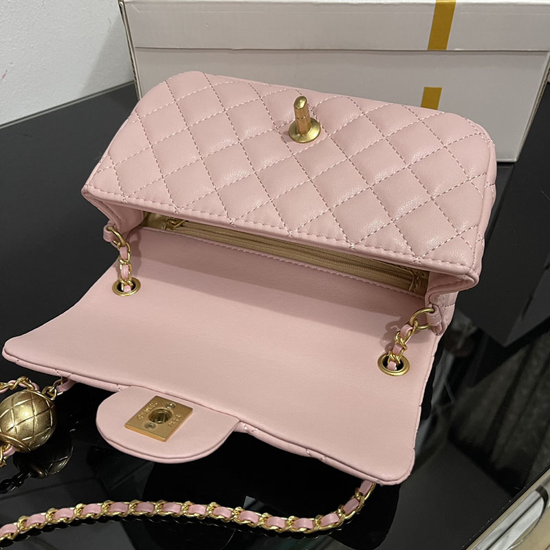 最高級シャネルスーパーコピー シャネルバッグコピー マトラッセ フラップ バッグ ピンク AS1787 B02916 NG750 ラムスキン ゴールド金具 - 画像 (4)