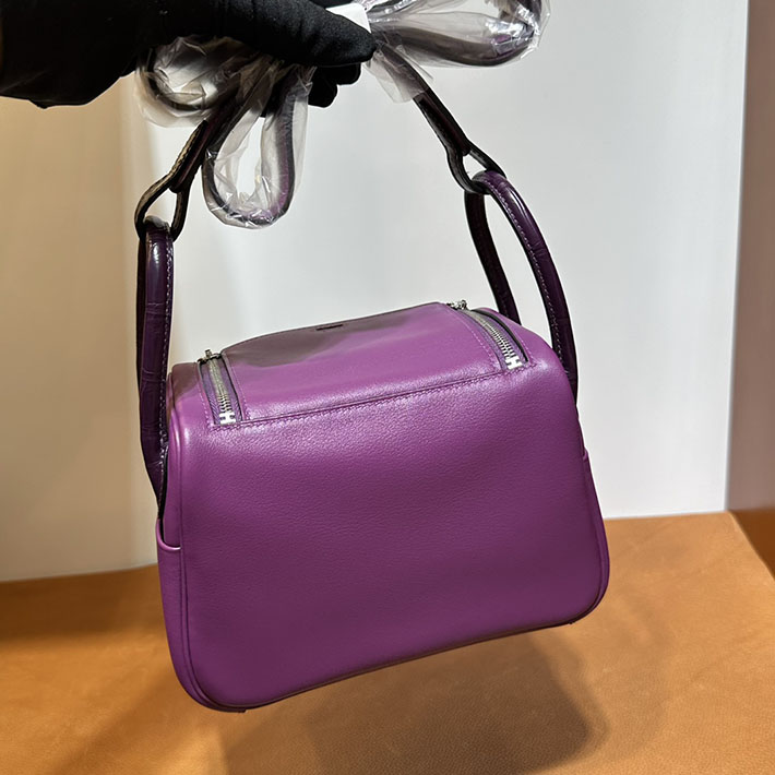 リンディ人気色 エルメス レディースバッグ HERMES ミニリンディ タッチ アネモネ スイフト/クロコダイル アリゲーターマット シルバー金具 2025定価 2513095 - 画像 (3)