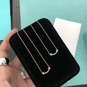 ティファニー T スマイル ペンダント ローズゴールド(ミニ)