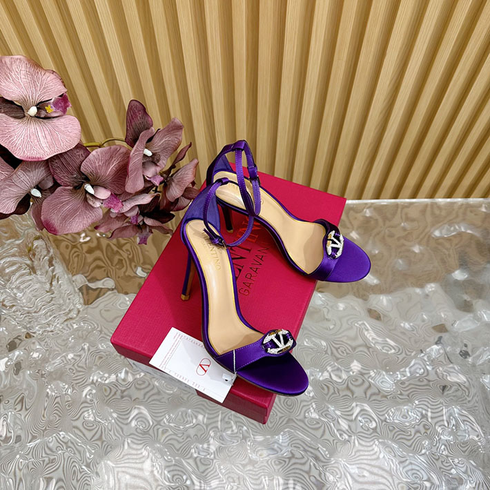 最高級ヴァレンティノスーパーコピー靴 ヴァレンティノサンダルコピー VALENTINO ローヒール レディース サンダル 2412441 パープル - 画像 (9)
