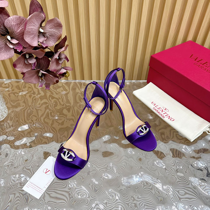 最高級ヴァレンティノスーパーコピー靴 ヴァレンティノサンダルコピー VALENTINO ローヒール レディース サンダル 2412441 パープル - 画像 (5)