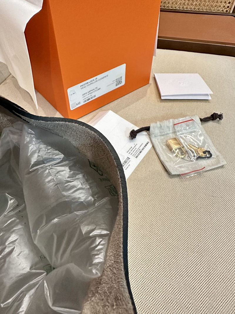 ピコタン オンライン 買えた エルメス ピコタンロック 18 PM グリアスファルト トリヨンクレマンス ゴールド金具 2412836 - 画像 (4)