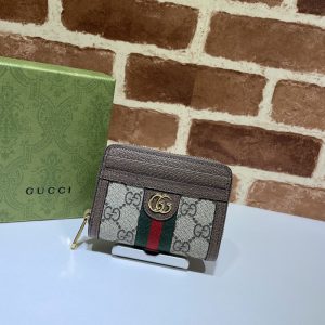 グッチ カードケース 財布代わり