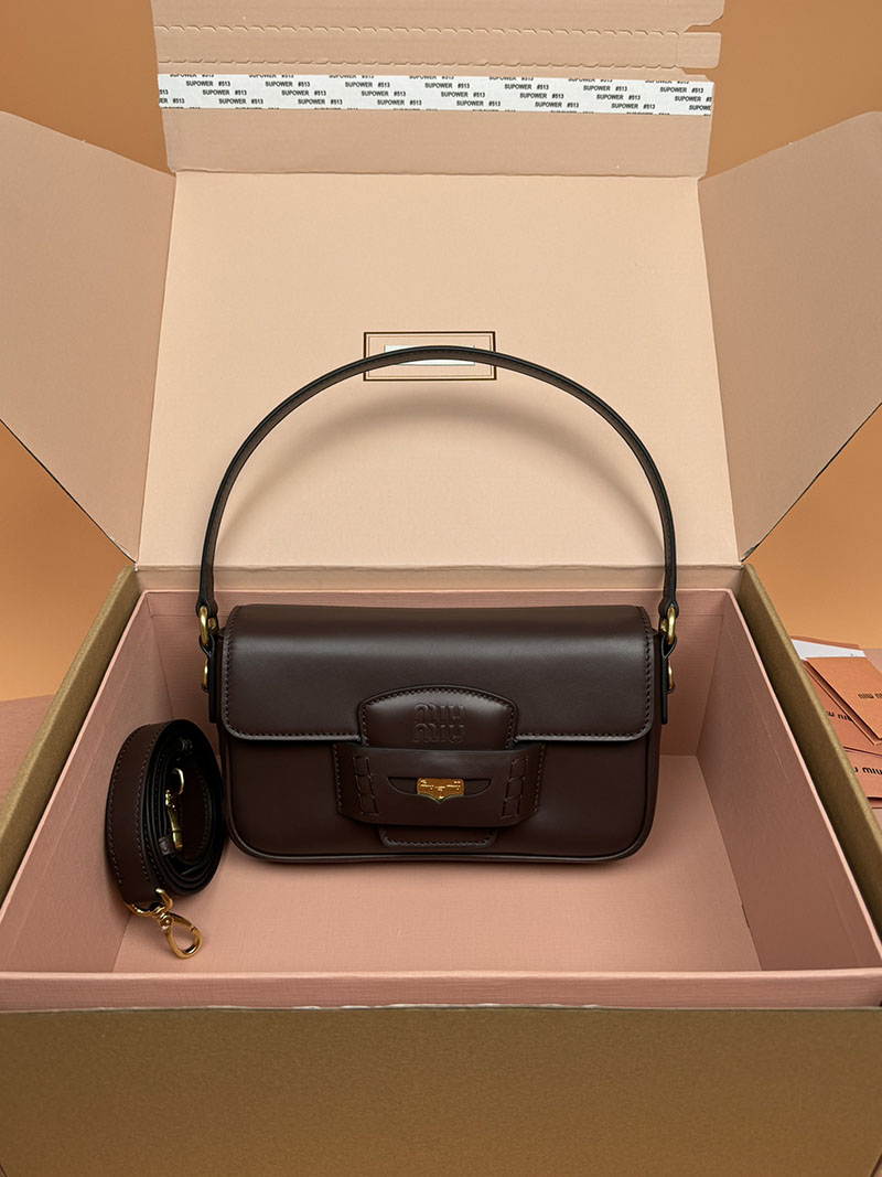 ホーボーバッグ miumiu
