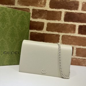 グッチ チェーンバッグ アウトレット