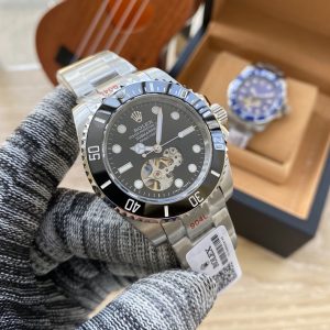 ロレックス サブマリーナ 新品 価格