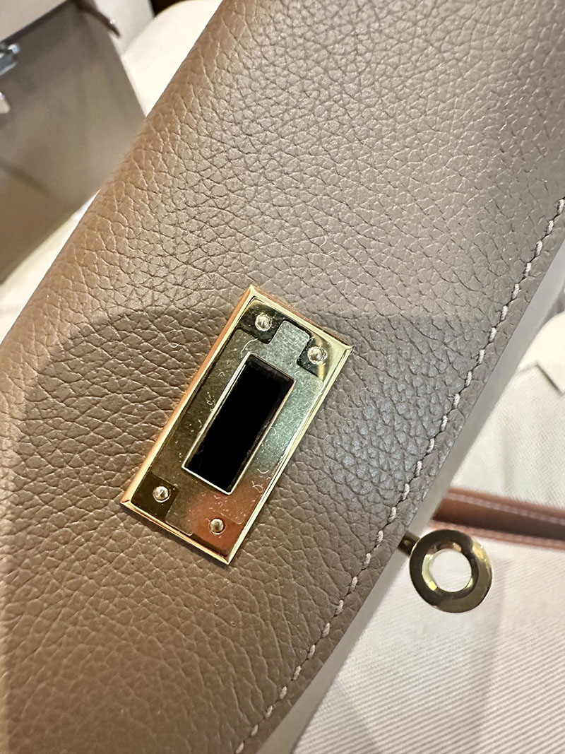 エルメスケリーリュック HERMES エルメス ケリーダンス2 ベージュドゥワイマール エバーカラー ゴールド金具 2412924 - 画像 (9)
