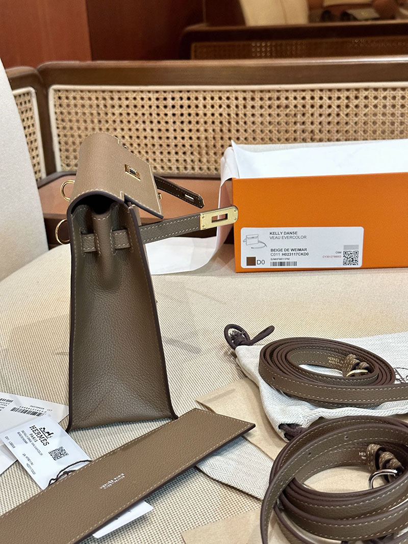 エルメスケリーリュック HERMES エルメス ケリーダンス2 ベージュドゥワイマール エバーカラー ゴールド金具 2412924 - 画像 (8)