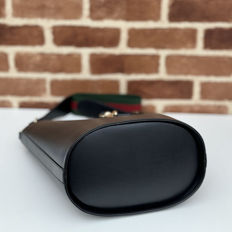 グッチ バッグ 新作 GUCCI ミディアム バケット ショルダーバッグ 782904 AADDY 1060 ブラック グッチ ダイアナ 芸能人 - 画像 (7)