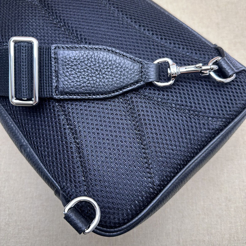 グッチ バッグ 新作 GUCCI ジャンボ GG クロスボディバッグ 766937 AACWY 1000 ブラック グッチ ボディバッグ メンズ - 画像 (5)