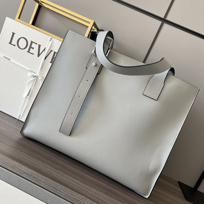 ロエベ 通勤バッグ レディース LOEWE バックル-ホリゾンタル-トート B692K99X02-7240 アスファルトグレー クラシックカーフ シルバー金具 - 画像 (8)