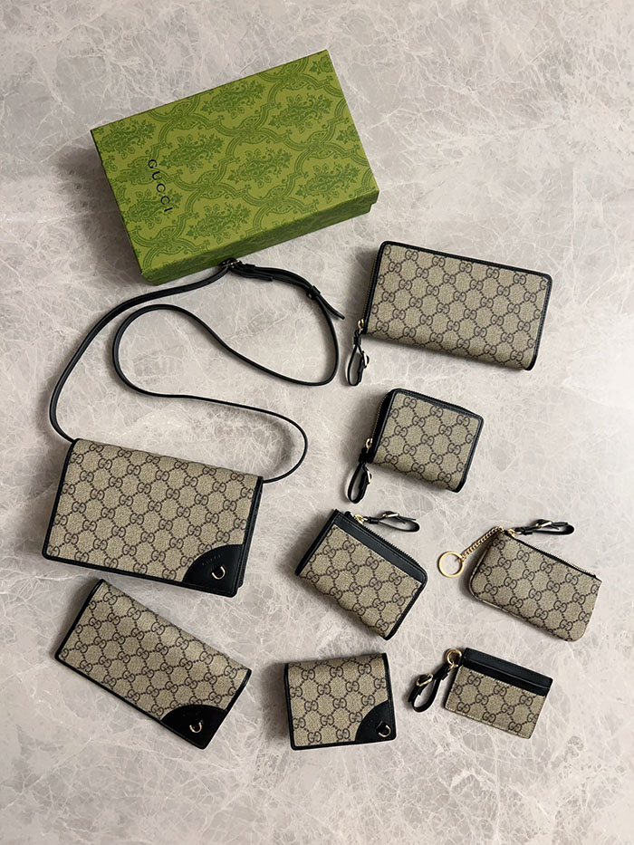グッチ GGエンブレム キーケース 819113 FAD6L 9741 ベージュ&ブラック gucci キーケース アウトレット 価格 - 画像 (2)
