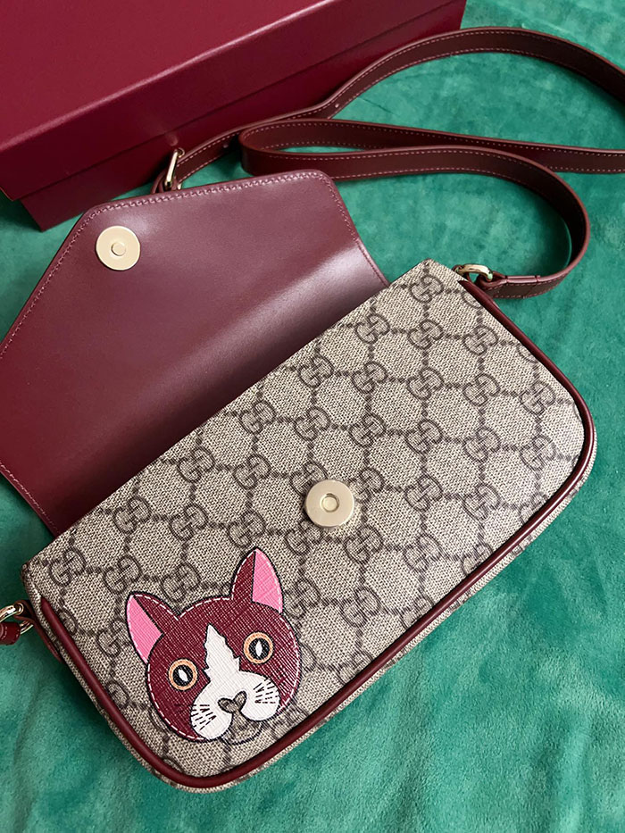 グッチ キャット ディテール付き GG ミニショルダーバッグ 818764 FAEEP 8574 ベージュ&マルチカラー ゴールド金具 ショルダーバッグ 小さめ おしゃれ - 画像 (8)
