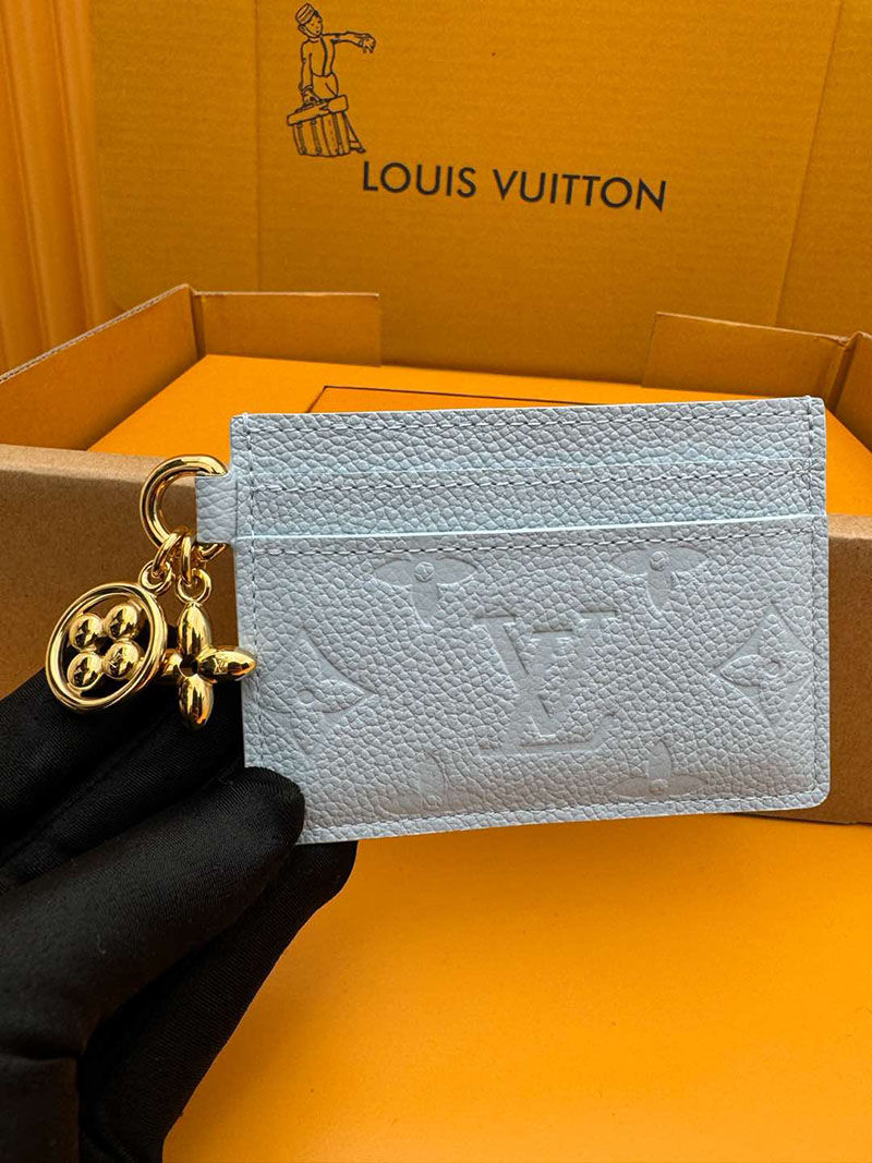 並行輸入品 ルイヴィトン アンプラント ポルト カルト・LV チャーム M83585 RFID モノグラム ブルー ヴィトン カードケース 使い方 - 画像 (4)