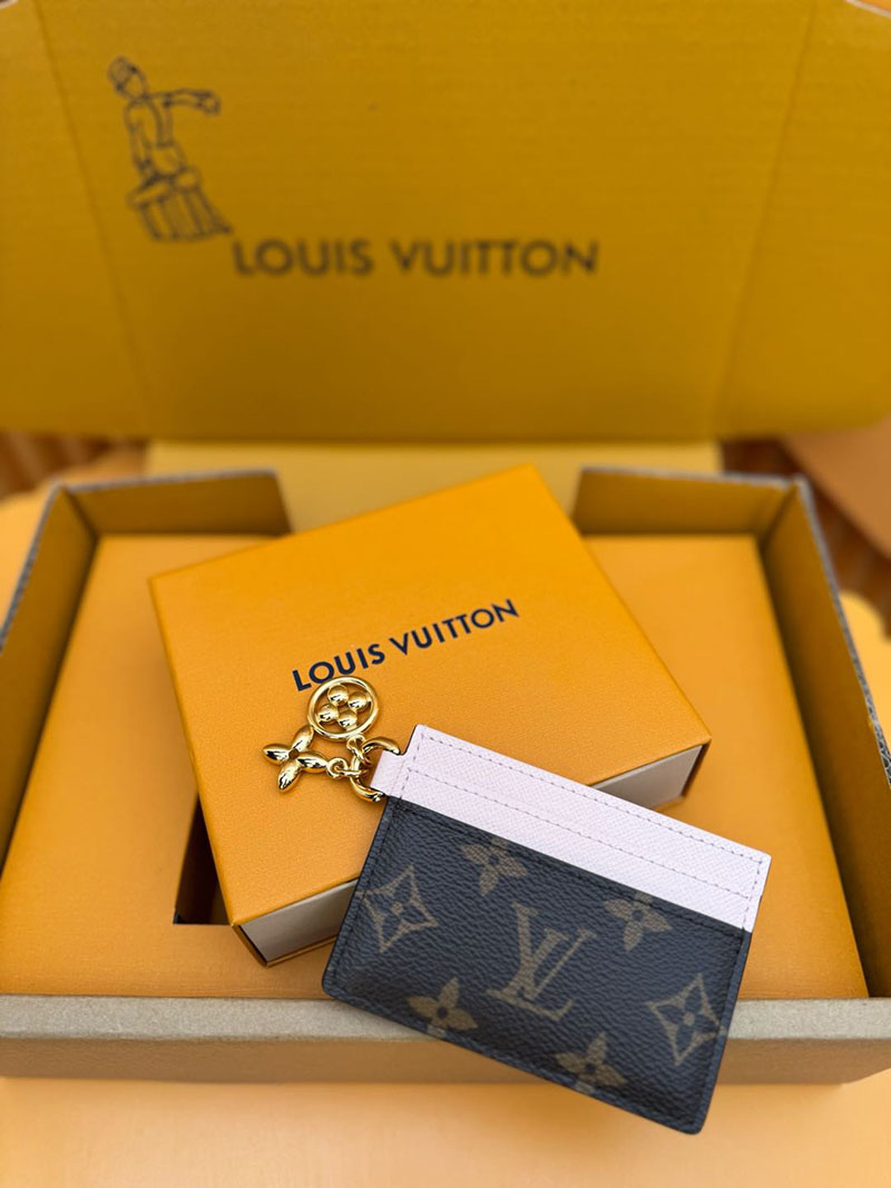 並行輸入品 ルイヴィトン カードケース ポルト カルト・LV チャーム M82739 RFID モノグラム ローズ・バレリーヌ ヴィトン カードケース 使い方 - 画像 (4)