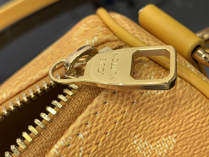 ルイヴィトン キーポル・バンドリエール 25 イエロー M13166 モノグラム ゴールド金具 キーポル25 使い勝手 - 画像 (2)