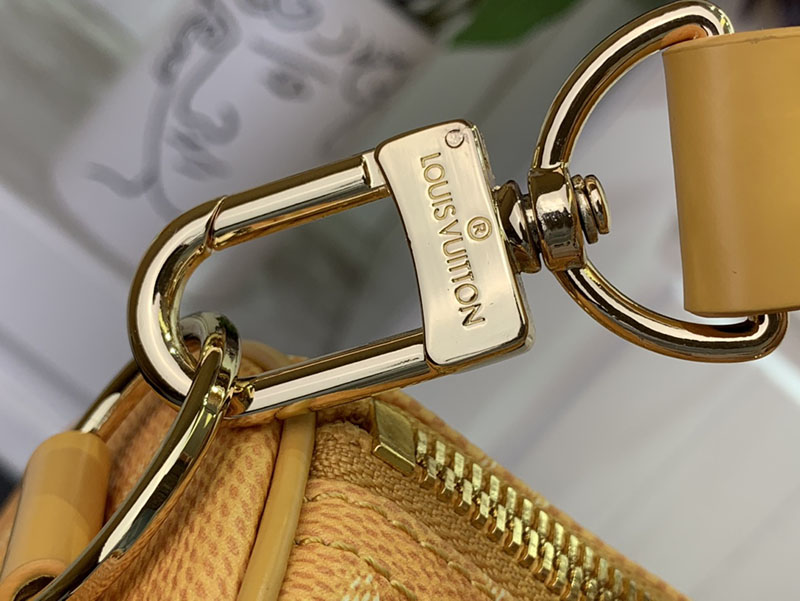 ルイヴィトン キーポル・バンドリエール 45 イエロー M12880 モノグラム ゴールド金具 キーポル45 定価 - 画像 (6)