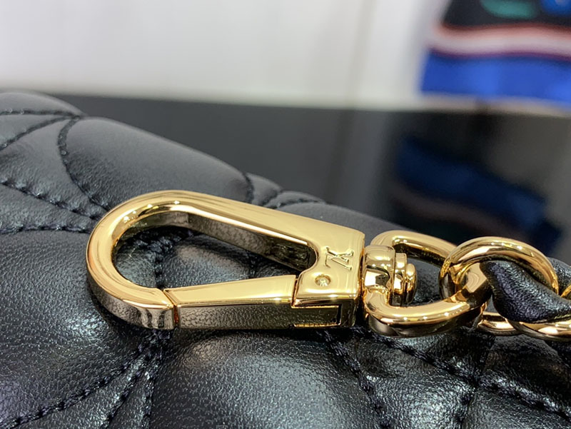 ルイヴィトン カプシーヌ EW MM オール ブラック M25284 ラムレザー ゴールド金具 ルイヴィトン カプシーヌ 人気 - 画像 (5)