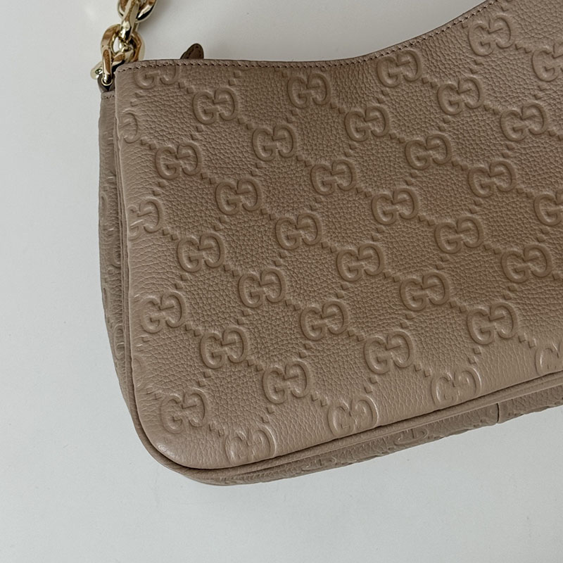 グッチ バッグ 人気 GUCCI GG EMBLEM SMALL SHOULDER BAG 815263 AAEEM 1523 トープ グッチ ショルダーバッグ人気 - 画像 (5)