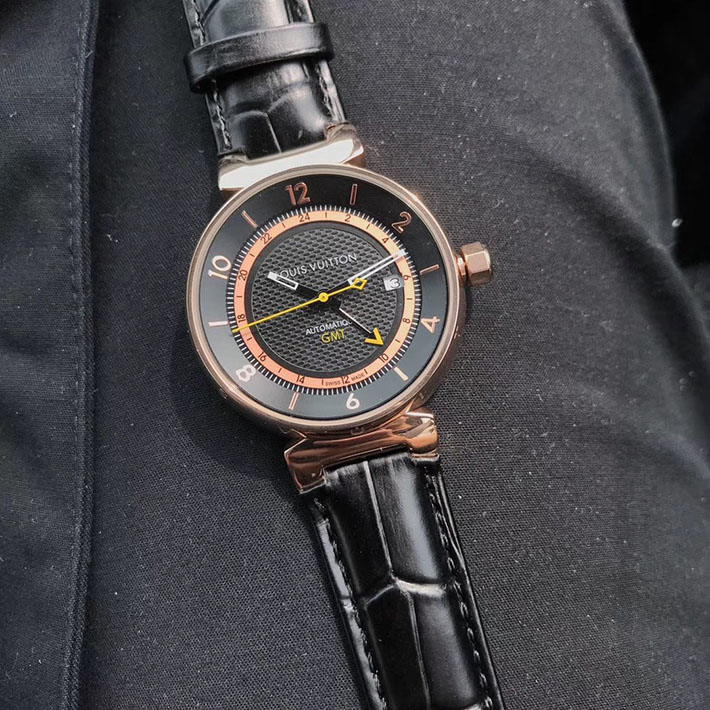 最高級ルイヴィトンスーパーコピー ルイヴィトン時計コピー タンブール ムーン GMT Q8E30 モノグラム PG メンズ - 画像 (9)