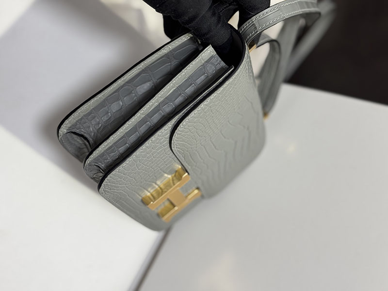 エルメス コンスタンス3 ミニ グリネヴェ クロコダイル アリゲーターマット ゴールド金具 2519511 - 画像 (9)