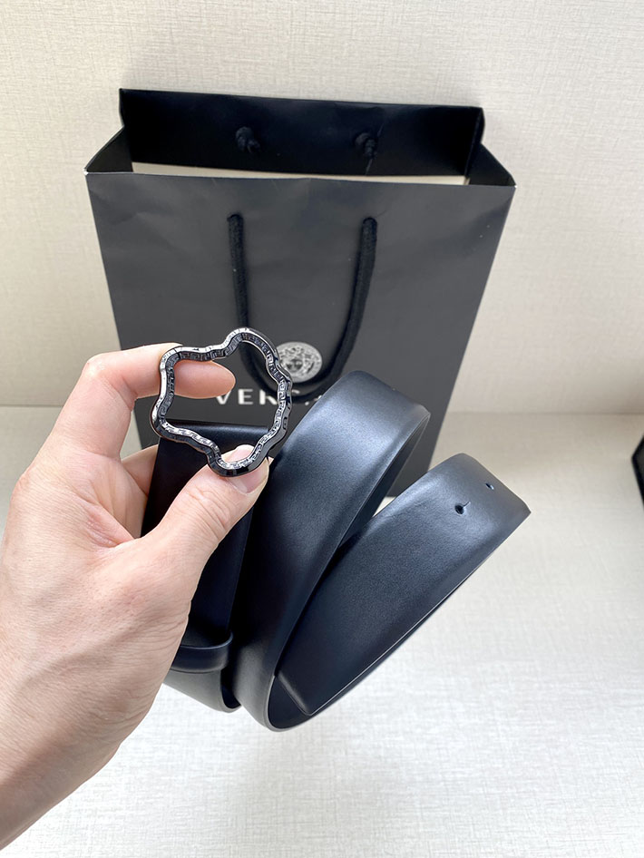 最高級ヴェルサーチェスーパーコピー ヴェルサーチェベルトコピー ネイビー 40MM ブラック金具 2518817 ヴェルサーチ ベルト アウトレット - 画像 (4)