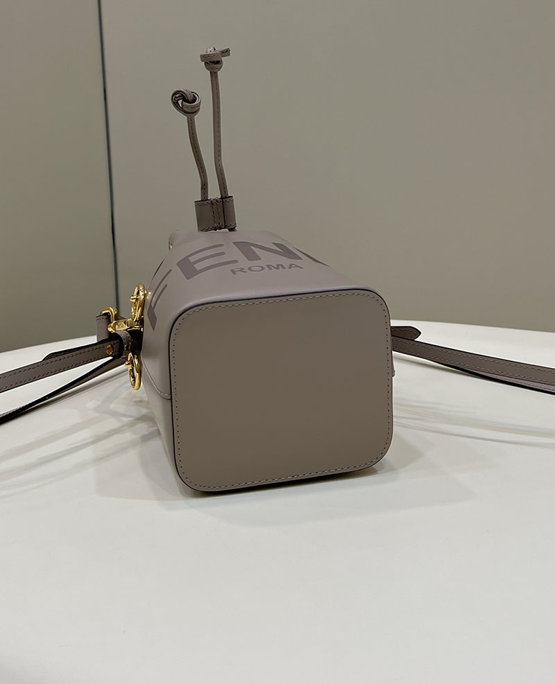 フェンディ 人気バッグ FENDI MINI MON TRESOR ミニ モン トレゾール スモール レザー ロゴ 巾着 鞄 グレージュ 8SB010AC9LF0E65 - 画像 (7)