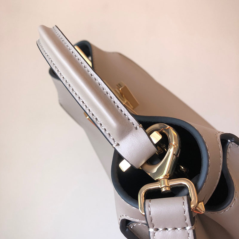 フェンディ 人気バッグ FENDI ピーカブー ISeeU スモール ダブグレー カーフレザー バッグ 8BN327AFKZF11CA - 画像 (6)