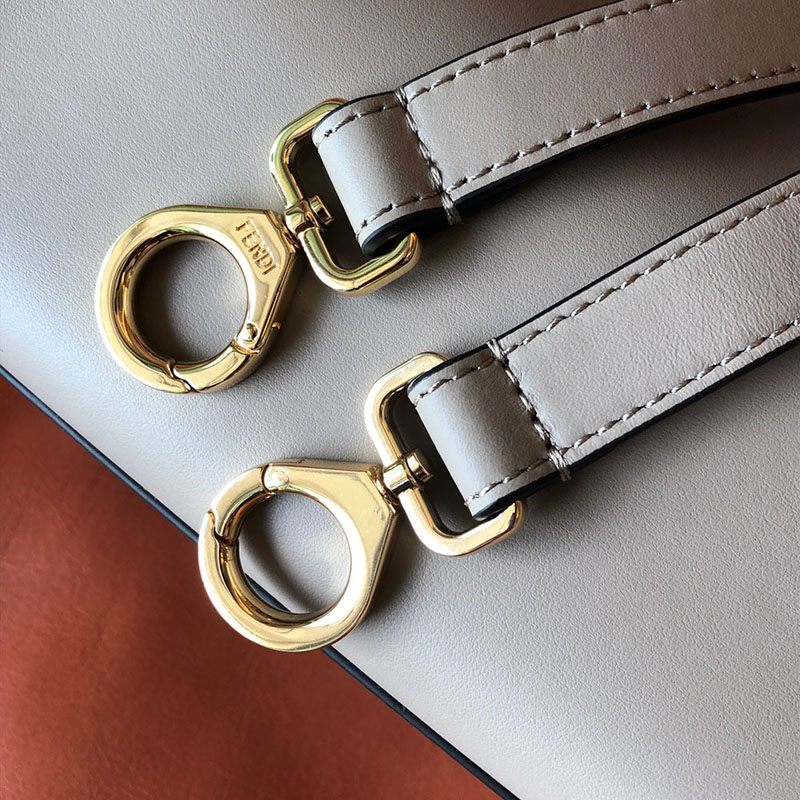 フェンディ 人気バッグ FENDI ピーカブー ISeeU スモール ダブグレー カーフレザー バッグ 8BN327AFKZF11CA - 画像 (3)