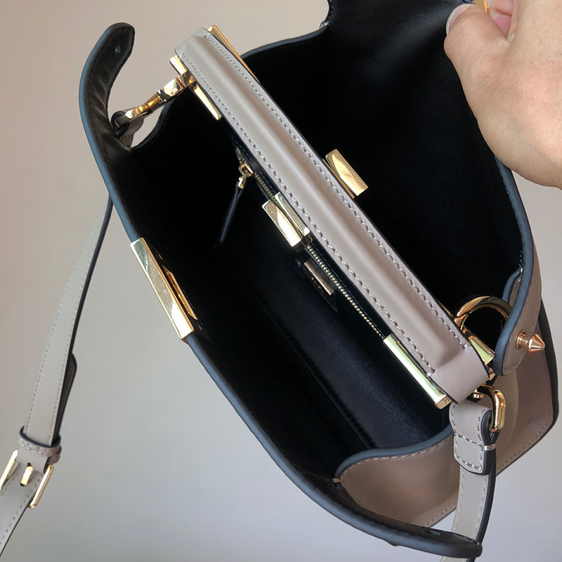 フェンディ 人気バッグ FENDI ピーカブー ISeeU スモール ダブグレー カーフレザー バッグ 8BN327AFKZF11CA - 画像 (2)