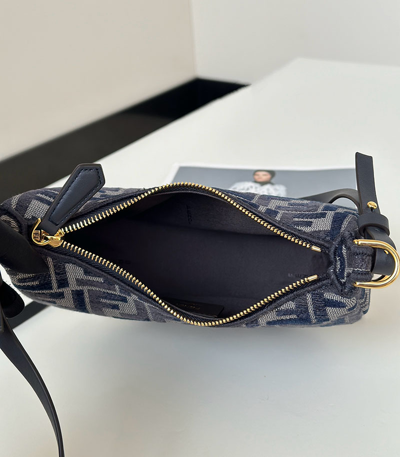 フェンディ 人気バッグ FENDI フェンディグラフィ ショルダーバッグ S 2520057 フェンディグラフィ ミディアム - 画像 (2)